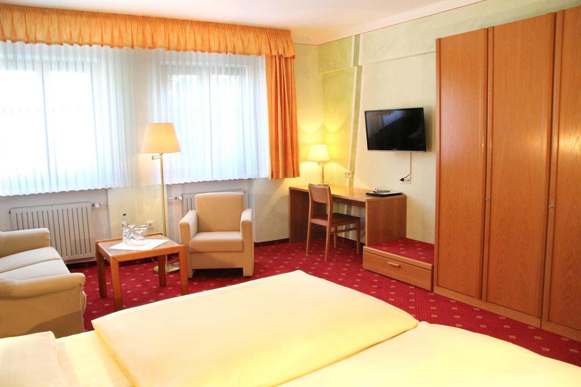 Hotel-Garni Goldener Schwan Bad Windsheim Εξωτερικό φωτογραφία